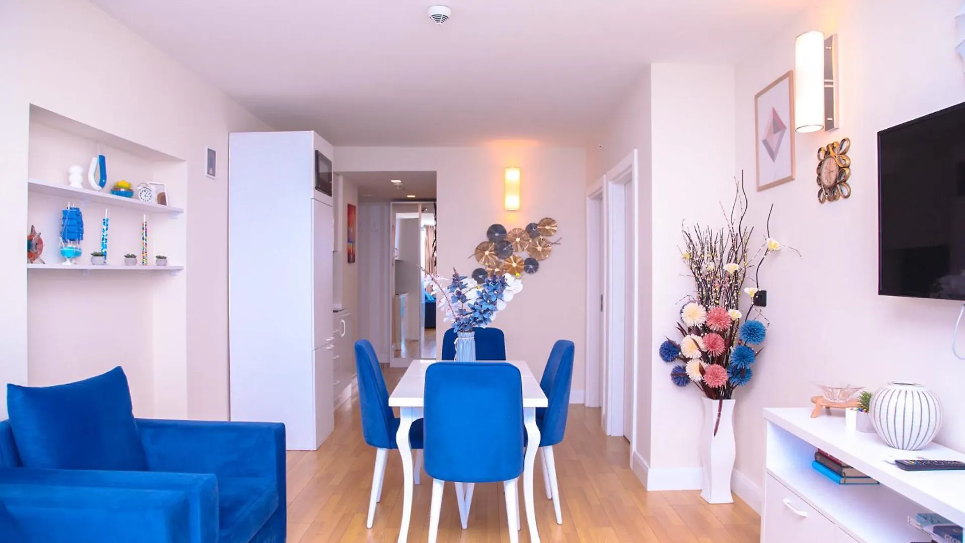 Pleasant Sea View Aparthotel In Orbi City Батуми