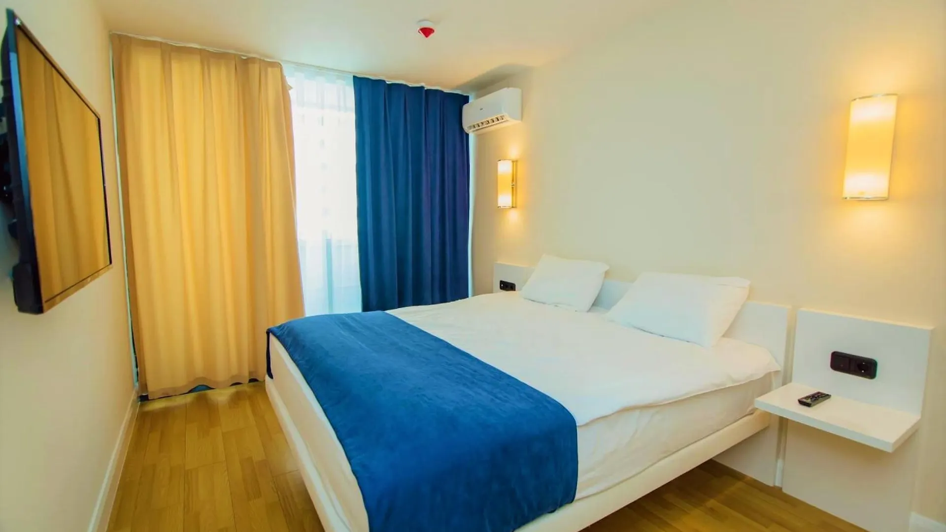 Pleasant Sea View Aparthotel In Orbi City Батуми