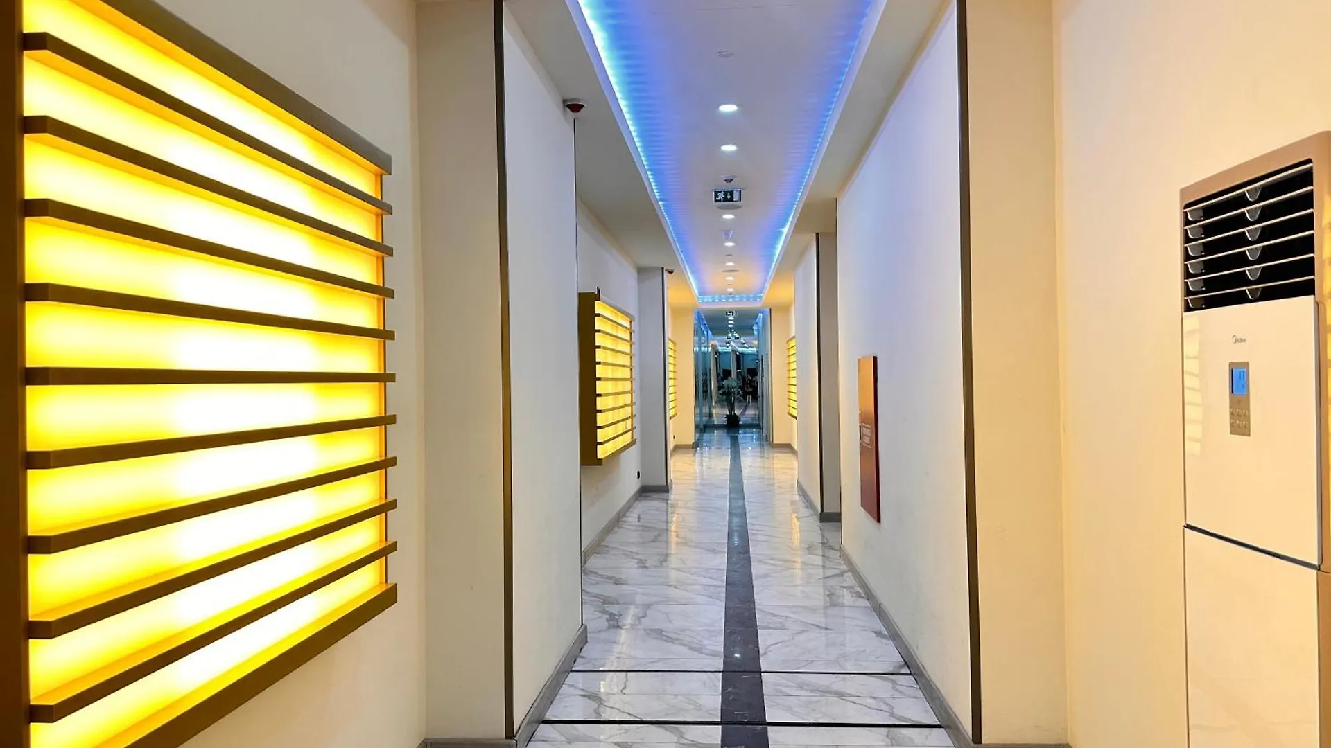 Pleasant Sea View Aparthotel In Orbi City Батуми
