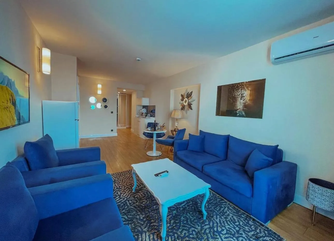 Pleasant Sea View Aparthotel In Orbi City Батуми