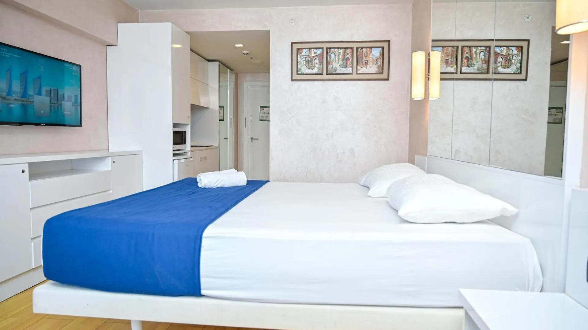 *****  Pleasant Sea View Aparthotel In Orbi City Батуми Грузия