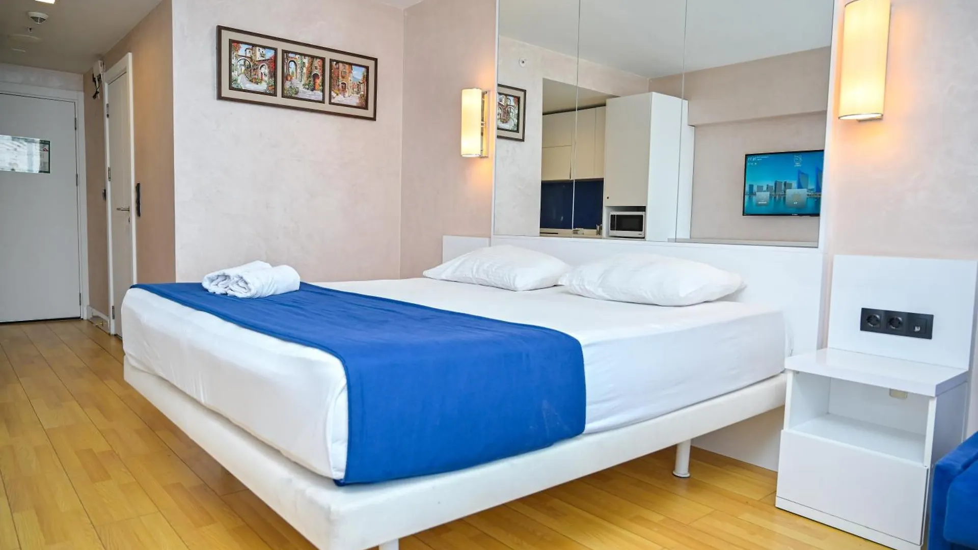 Pleasant Sea View Aparthotel In Orbi City Батуми